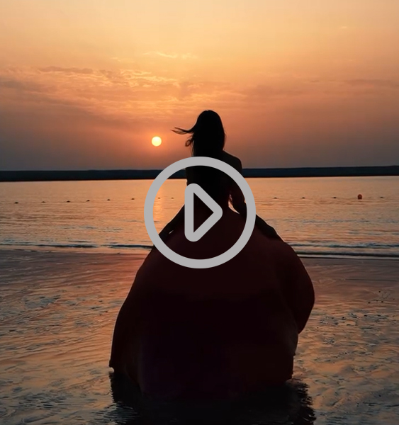 Bathing in Golden Colors Bathing in Golden Colors